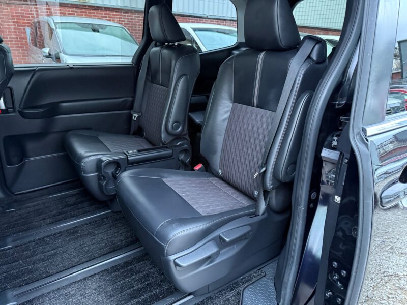 2023 Toyota Noah 1.8 Hybrid Automatic – ULEZ Free – 7-Seater – Manchester