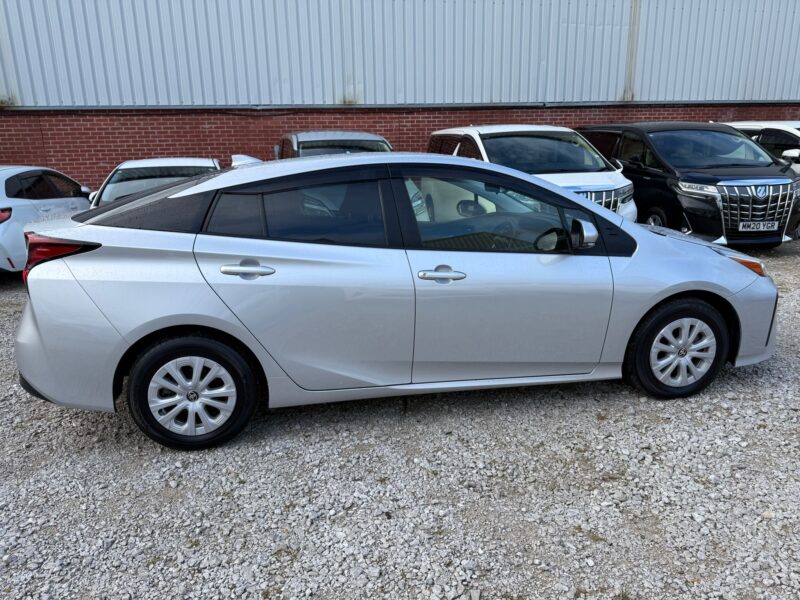 2022 Toyota Prius 1.8 Hybrid Automatic | ULEZ Compliant | Low Mileage | Apple CarPlay | Manchester