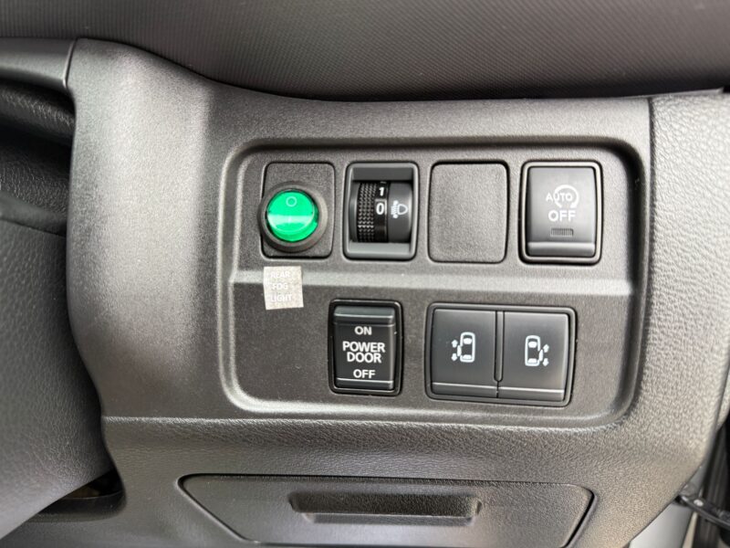 2022 Nissan Serena Hybrid 2.0 Automatic – High Spec MPV – 360° Camera – Manchester