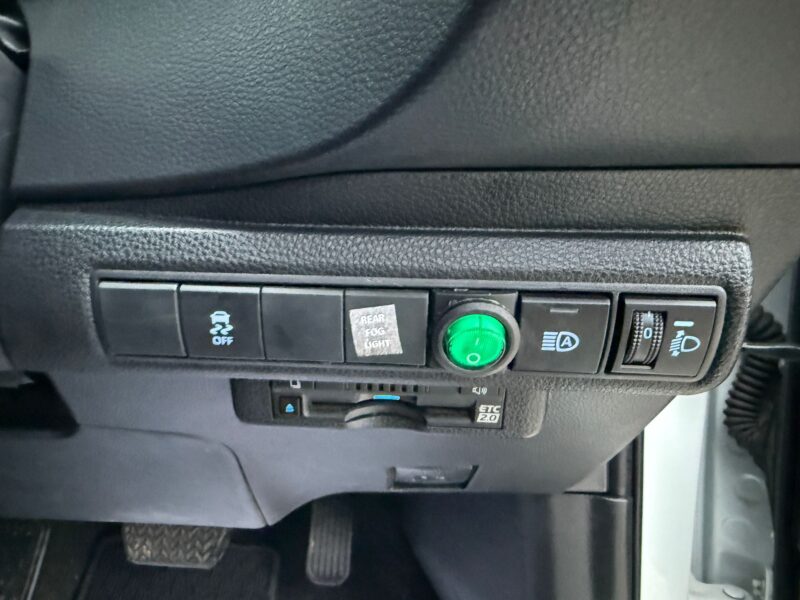 2022 Toyota Corolla 1.8 Hybrid – ULEZ Free – Euro 6 – Manchester