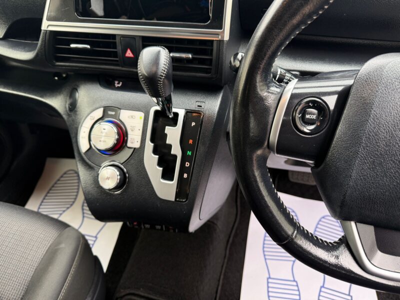 2021 Toyota Sienta Hybrid 1.5 Hybrid Automatic – 7 Seater – UBER XL – Manchester