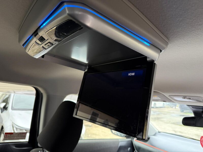 2020 Toyota Sienta Hybrid 1.5 – 7 Seater Hybrid MPV for Sale in Manchester | ULEZ Free | Automatic