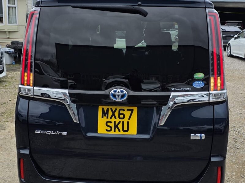 Hybrid 7 seats leather seats 1.8