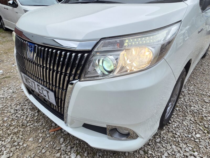 TOYOTA ESQUIRE 2017 hybrid MPV