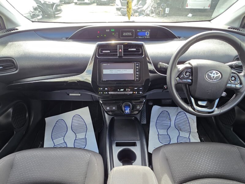 PRIUS 2020 hybrid FINANCE AVAILABLE