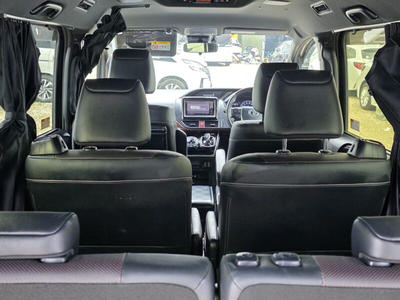 Hybrid 7 seats leather seats 1.8