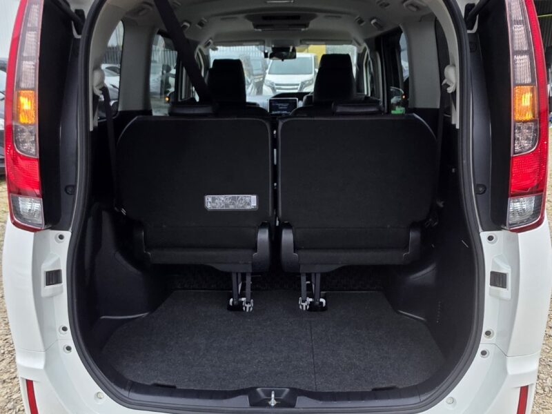 TOYOTA ESQUIRE 2017 hybrid MPV