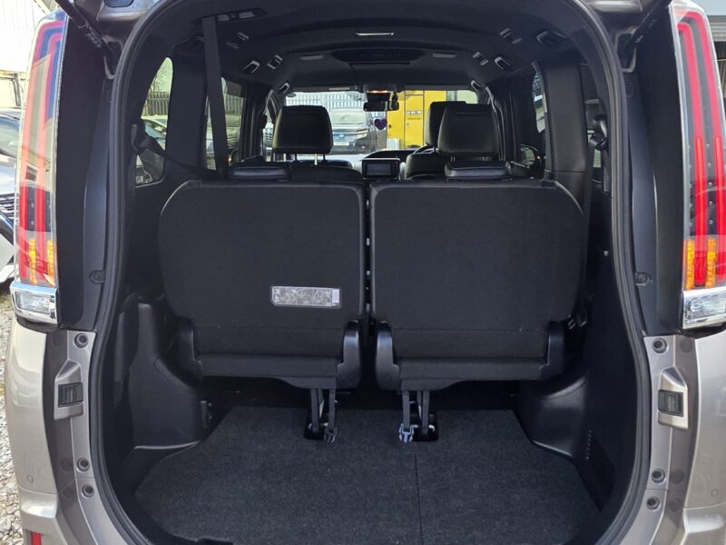 2019 Toyota Esquire Hybrid 2019 7 Seater Automatic MPV for Sale in Manchester | ULEZ Compliant Family Hybrid