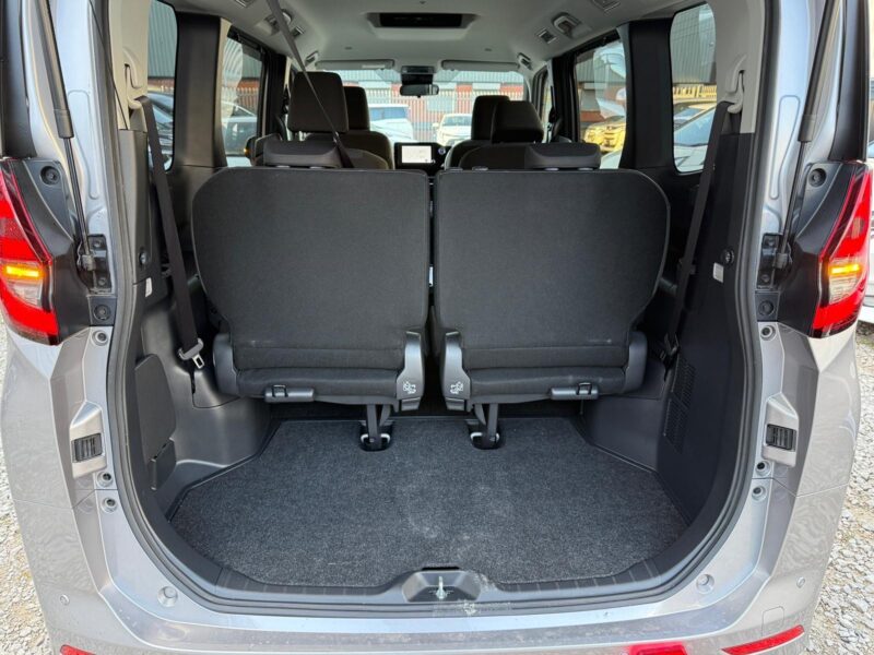 2022 Toyota Noah 1.8 Hybrid Automatic – ULEZ Free | 7 Seater Family MPV for Sale UK