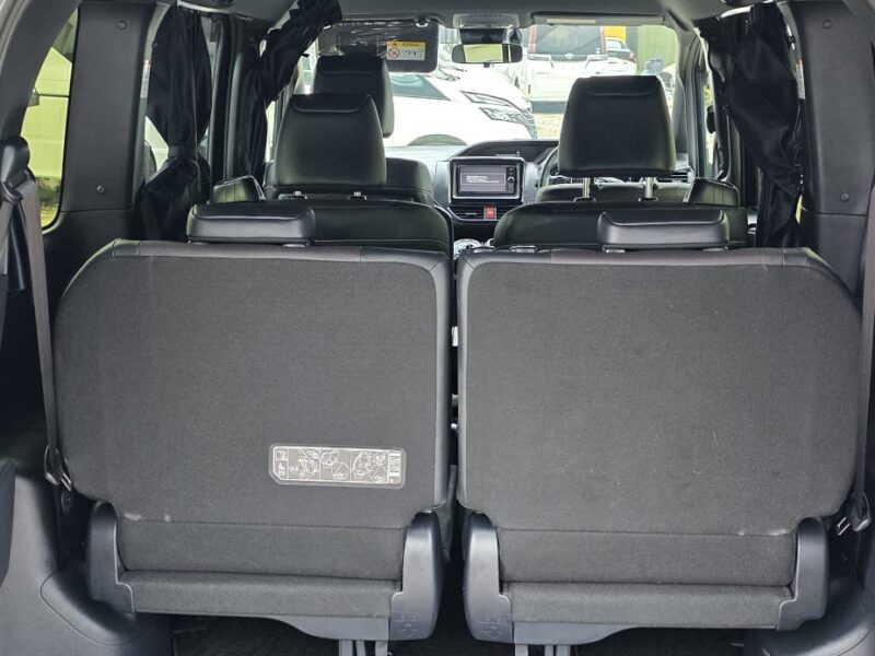 Hybrid 7 seats leather seats 1.8
