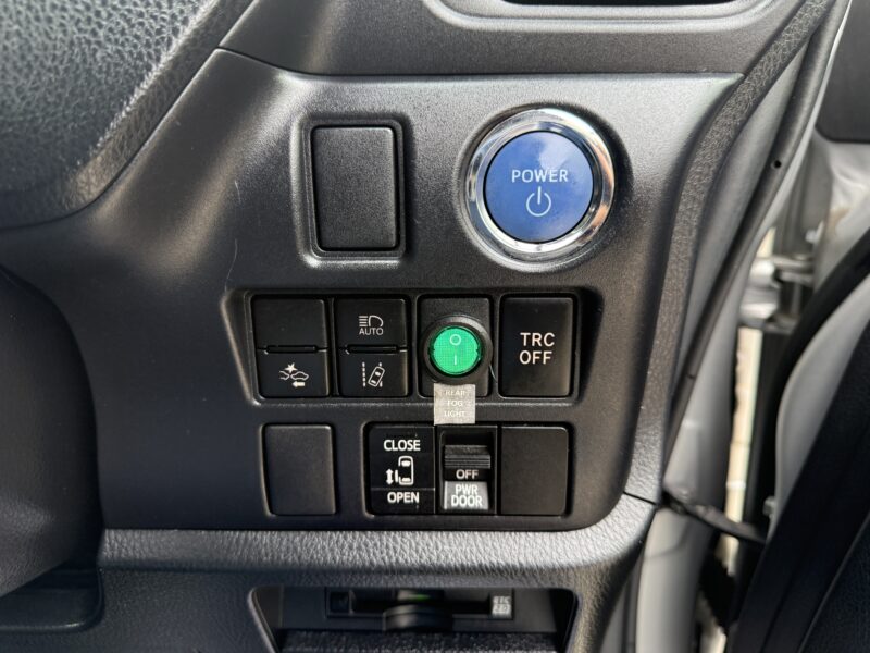 Toyota Noah Hybrid 1.8 Hybrid Automatic for Sale in Manchester – ULEZ Free 7 Seater MPV