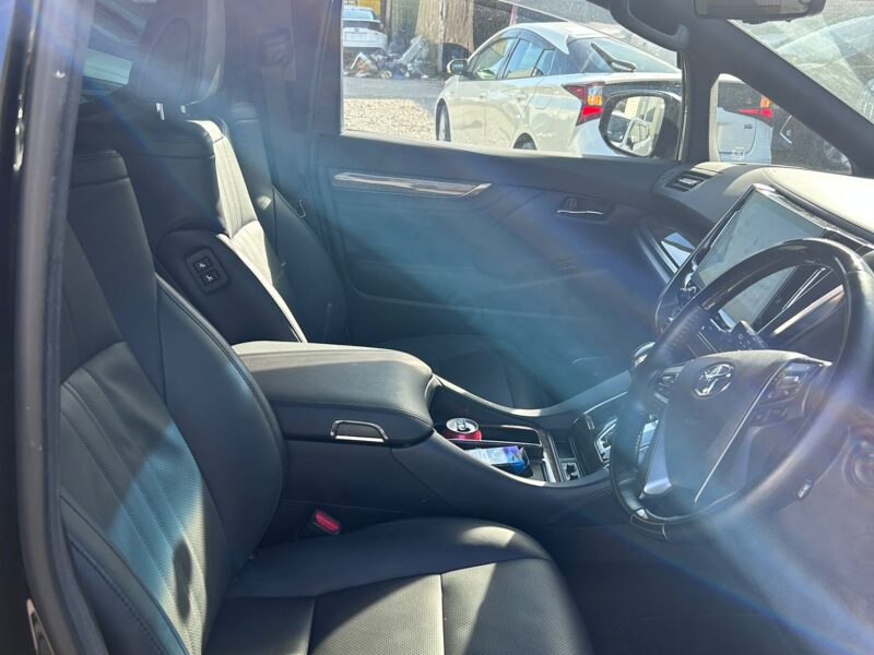 2023 Toyota Alphard Hybrid 2.5 – Luxury Lounge for Sale in Manchester, UK