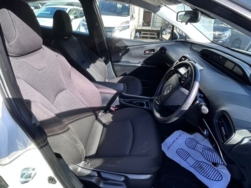 2019 Toyota Prius Hybrid 1.8 – Automatic – ULEZ Compliant for Sale in Manchester