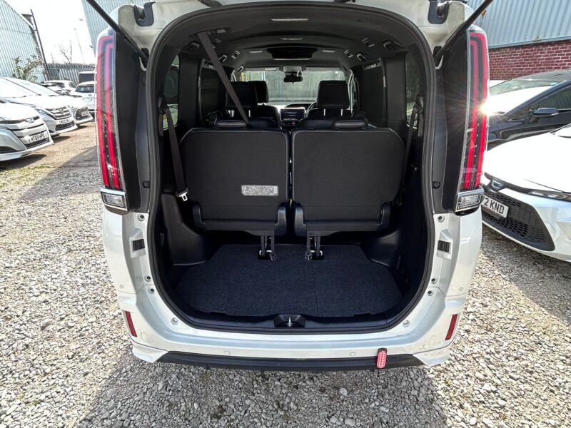 2019 Toyota Esquire 1.8 Hybrid | Premium 7-Seater MPV for Sale in Manchester