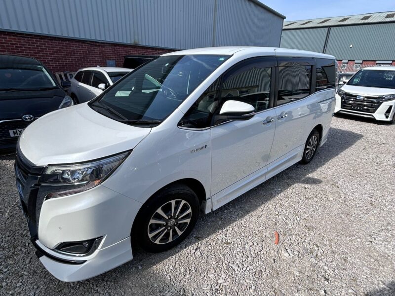2019 Toyota Esquire 1.8 Hybrid | Premium 7-Seater MPV for Sale in Manchester