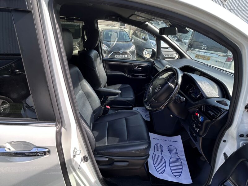 2019 Toyota Esquire 1.8 Hybrid | Premium 7-Seater MPV for Sale in Manchester