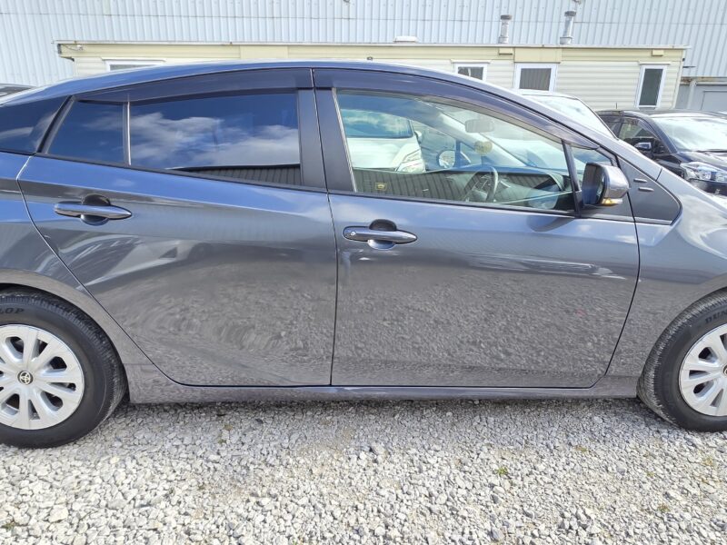 PRIUS 2020 hybrid FINANCE AVAILABLE