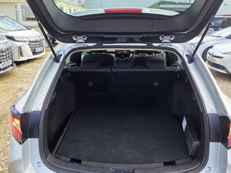 TOYOTA COROLLA hybrid 2022 touring