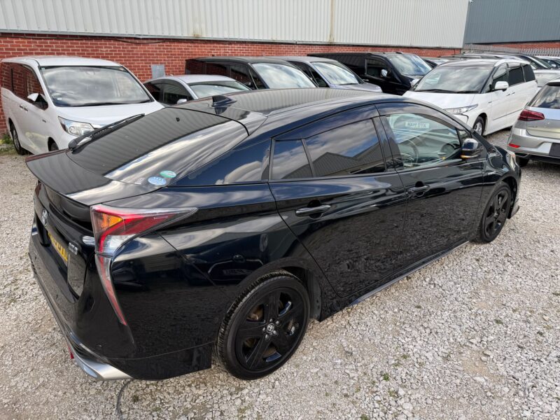 2017 Toyota Prius 1.8 Hybrid for Sale in Manchester – ULEZ Free – Automatic – Low Mileage
