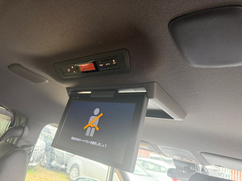 2019 Toyota Esquire Hybrid for Sale in Manchester, UK – 7-Seater Automatic MPV