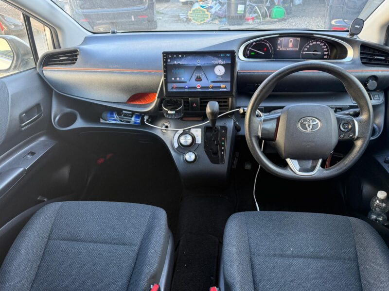 2018 Toyota Sienta 1.5 Hybrid Automatic – 7 Seater | Used Hybrid Car in Manchester UK