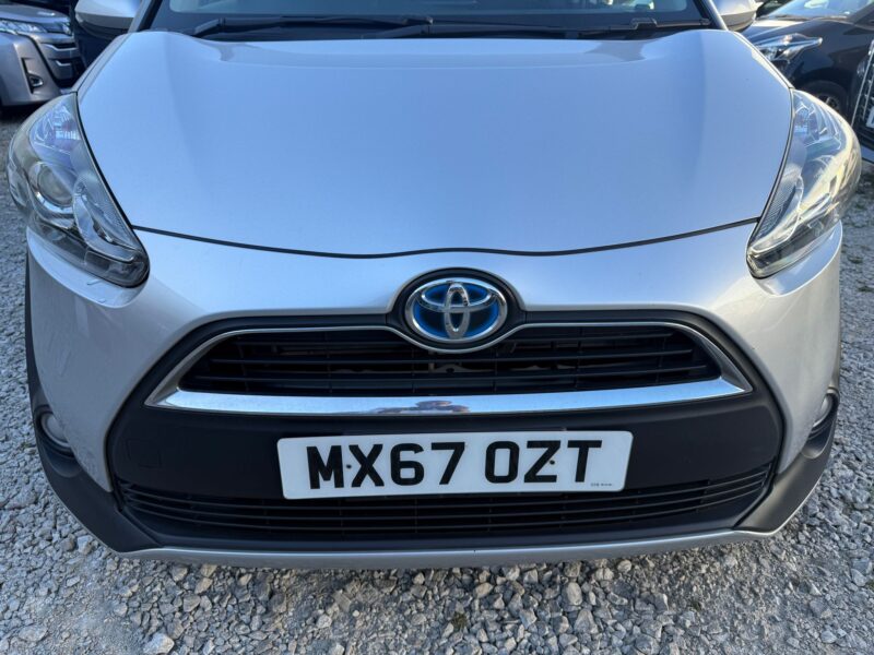 2018 Toyota Sienta 1.5 Hybrid Automatic – 7 Seater | Used Hybrid Car in Manchester UK