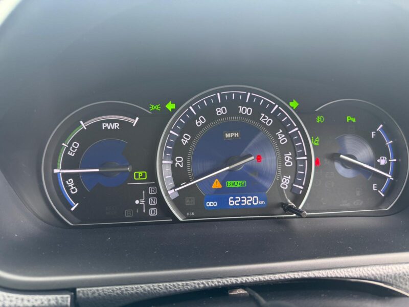 2019 Toyota Esquire 1.8 Hybrid for Sale in Manchester UK