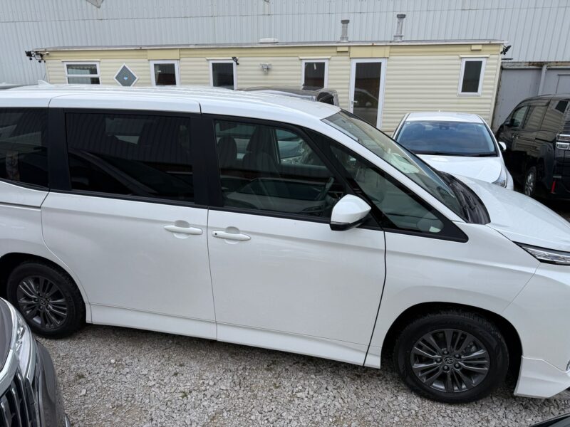 2023 Toyota Voxy Hybrid – White – Spacious 7-Seater MPV – ULEZ Free in Manchester, UK