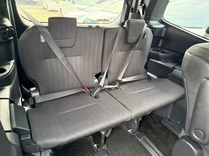 2023 Toyota Voxy Hybrid – White – Spacious 7-Seater MPV – ULEZ Free in Manchester, UK