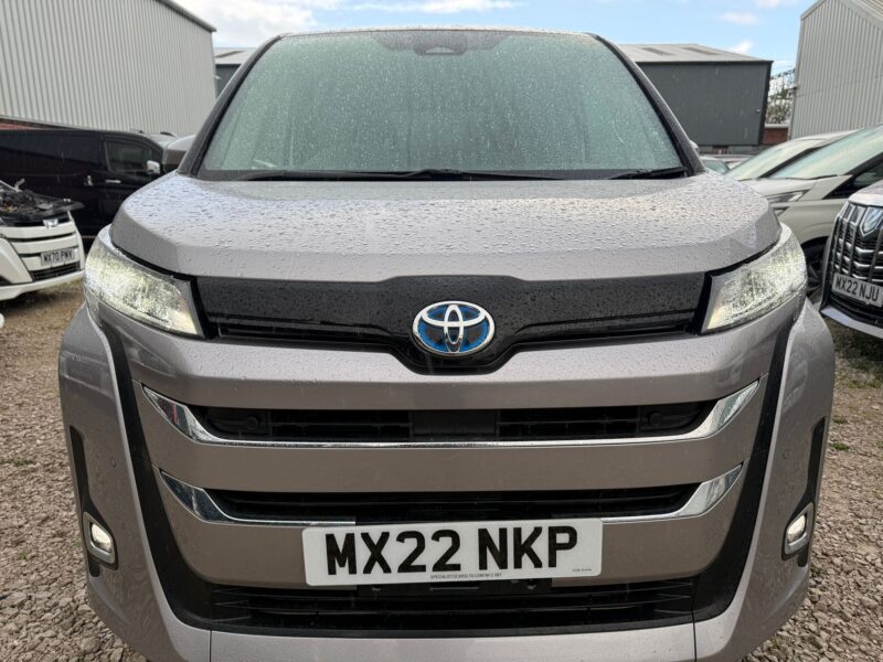 2022 Toyota Noah 1.8 Hybrid – ULEZ Free – 7 Seater Family MPV for Sale in Manchester