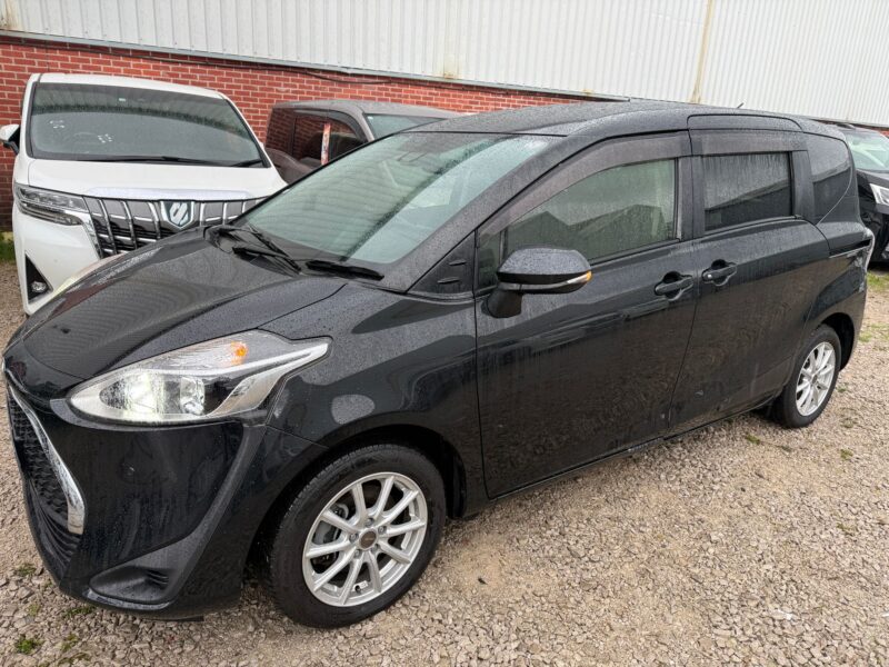 2020 Toyota Sienta Hybrid 1.5 Automatic 7 Seater – ULEZ Compliant | Used Hybrid Car in Manchester