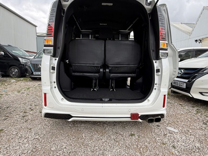 2019 Toyota Voxy Hybrid White – Spacious 7 Seater MPV – ULEZ Free | Used Hybrid Car in Manchester UK