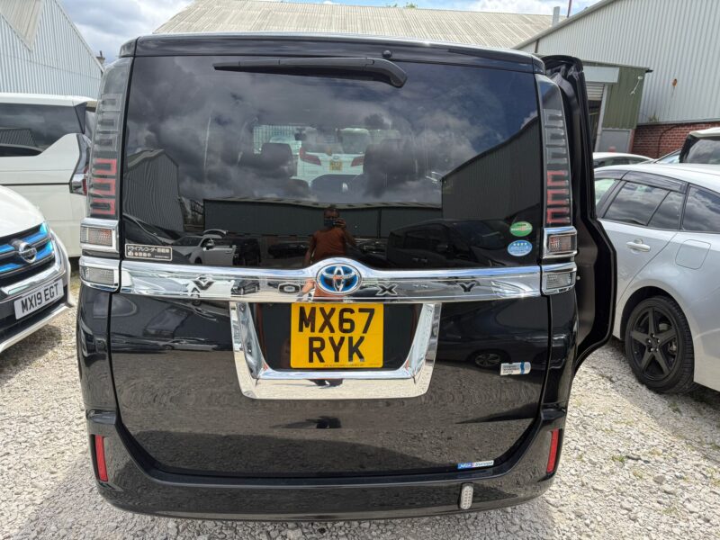 2017 Toyota Voxy 1.8 Hybrid – ULEZ Free – Euro 6 | Used Hybrid Car in Manchester UK