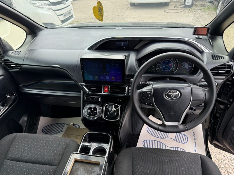 2017 Toyota Voxy 1.8 Hybrid – ULEZ Free – Euro 6 | Used Hybrid Car in Manchester UK