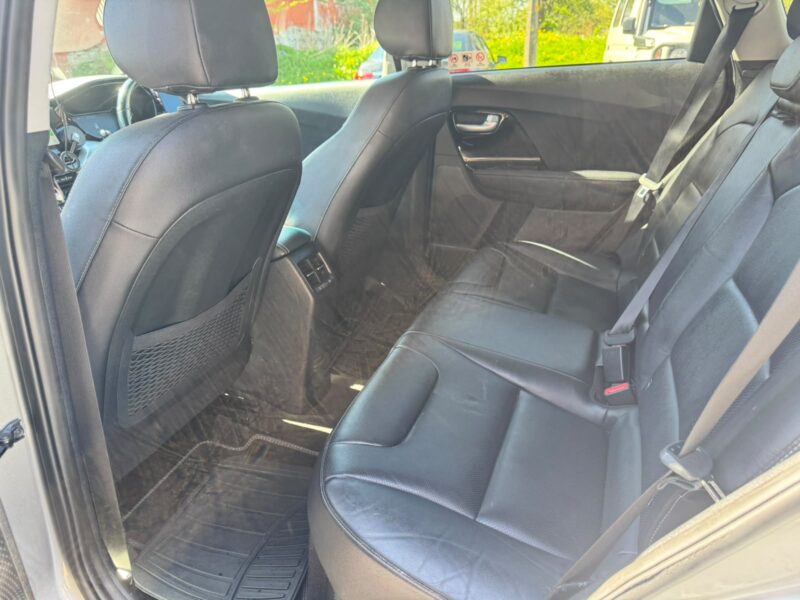 2022 Kia Niro Hybrid Automatic – Leather Seats – Low Mileage – Manchester