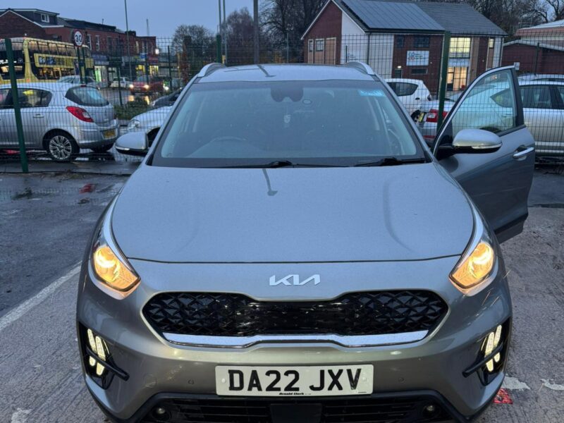 2022 Kia Niro Hybrid Automatic – Leather Seats – Low Mileage – Manchester