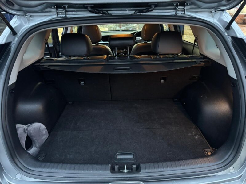 2022 Kia Niro Hybrid Automatic – Leather Seats – Low Mileage – Manchester