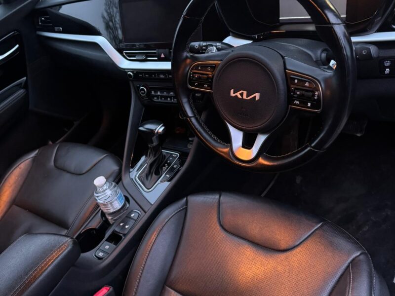 2022 Kia Niro Hybrid Automatic – Leather Seats – Low Mileage – Manchester