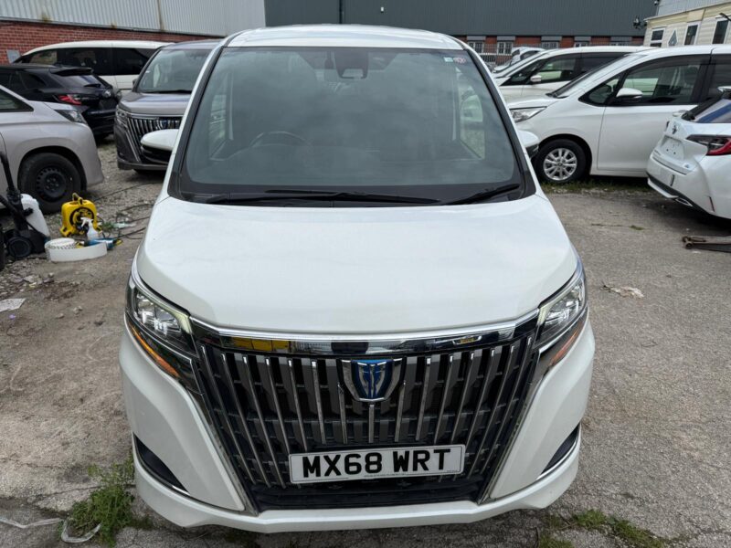 2018 Toyota Esquire Hybrid 7 Seater Automatic – Luxury Family MPV – Manchester