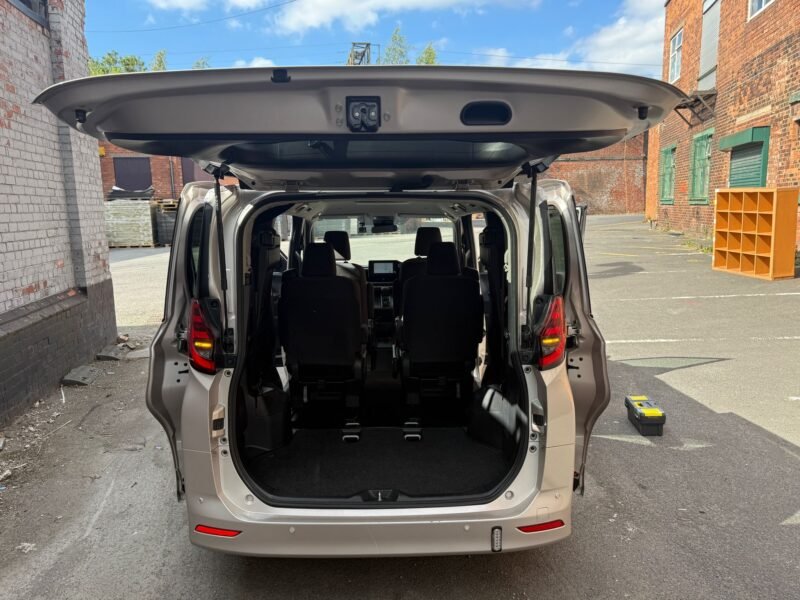 2022 Toyota Noah New Shape ZWR80 Auto 1.8 Hybrid – ULEZ Free – Euro 6