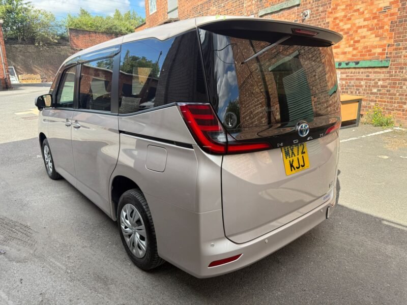 2022 Toyota Noah New Shape ZWR80 Auto 1.8 Hybrid – ULEZ Free – Euro 6