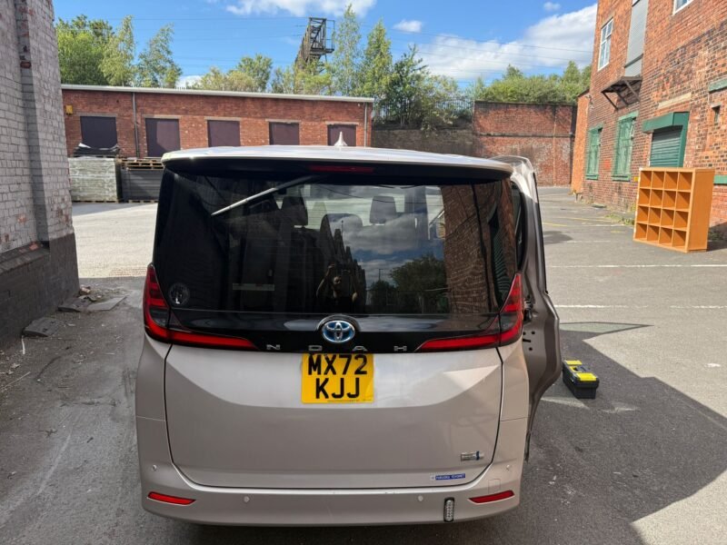 2022 Toyota Noah New Shape ZWR80 Auto 1.8 Hybrid – ULEZ Free – Euro 6