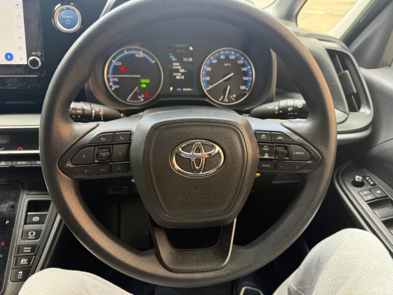 2022 Toyota Noah New Shape ZWR80 Auto 1.8 Hybrid – ULEZ Free – Euro 6