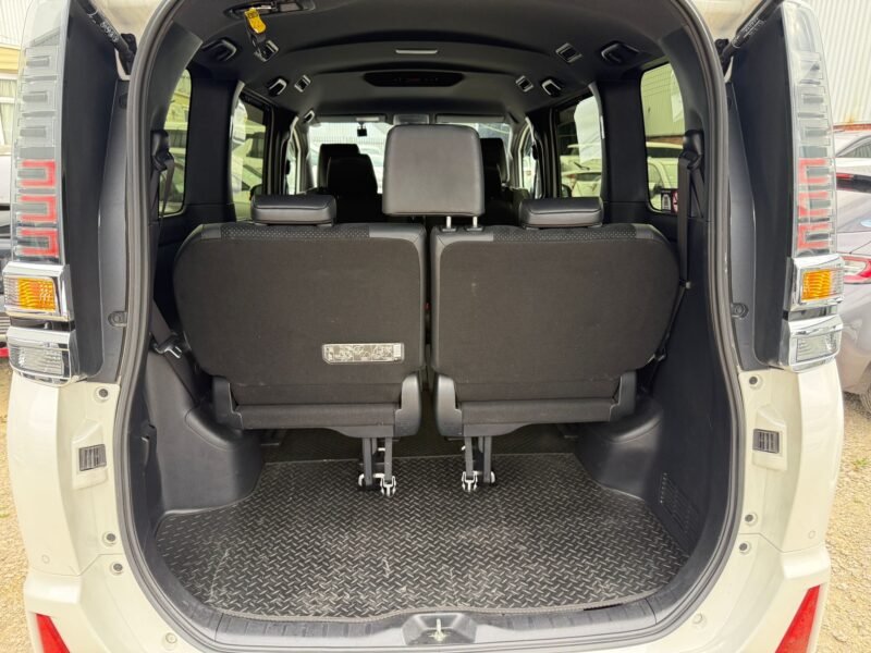 2021 Toyota Voxy Hybrid for Sale in Manchester – ULEZ Free | Low Mileage | 6-Month Warranty