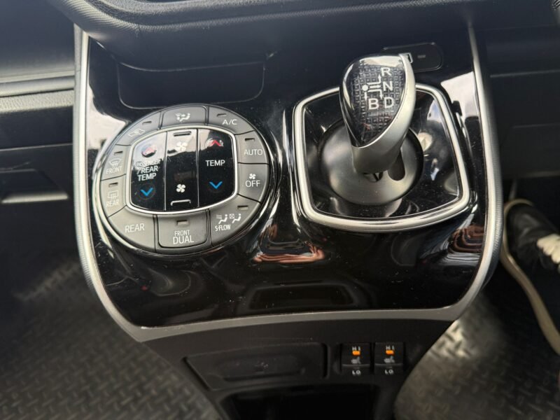 2021 Toyota Voxy Hybrid for Sale in Manchester – ULEZ Free | Low Mileage | 6-Month Warranty
