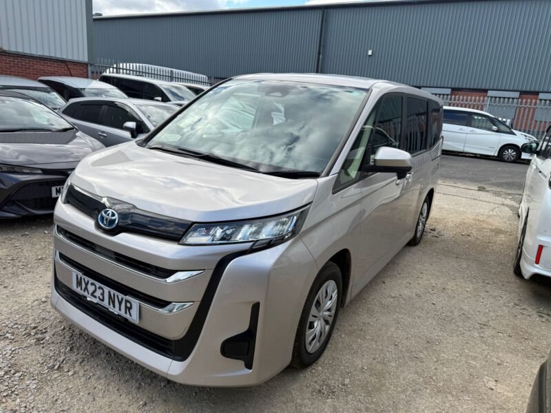 2023 Toyota Noah 1.8 Hybrid Automatic – 8 Seater | ULEZ Compliant | Manchester Used Hybrid Car