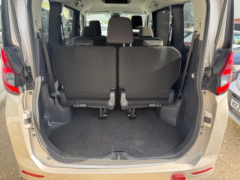 2023 Toyota Noah 1.8 Hybrid Automatic – 8 Seater | ULEZ Compliant | Manchester Used Hybrid Car