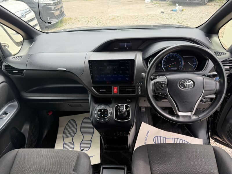 2017 Toyota Voxy 1.8 Hybrid – ULEZ Free | Euro 6 | 7 Seater MPV for Sale in Manchester