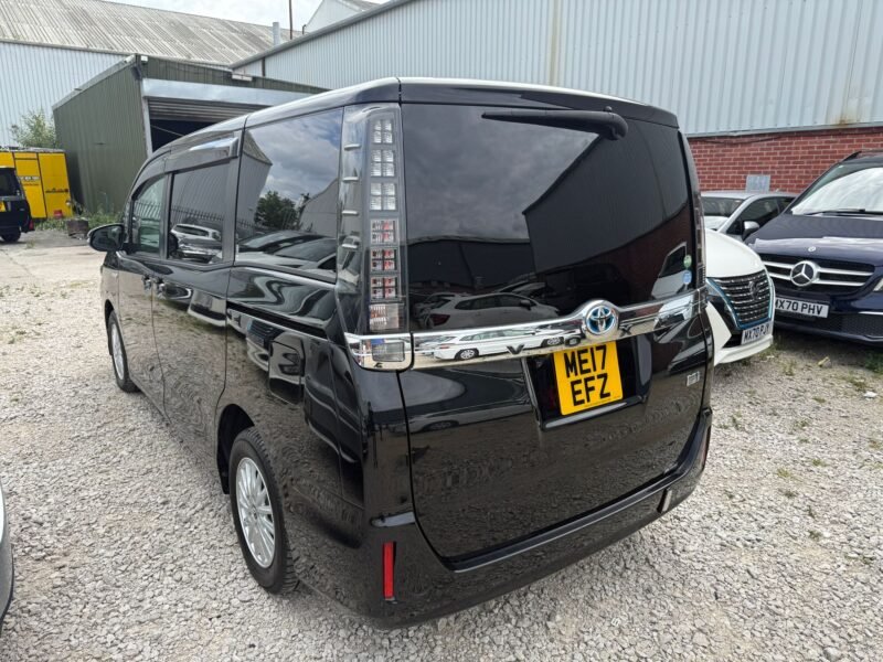 2017 Toyota Voxy 1.8 Hybrid – ULEZ Free | Euro 6 | 7 Seater MPV for Sale in Manchester