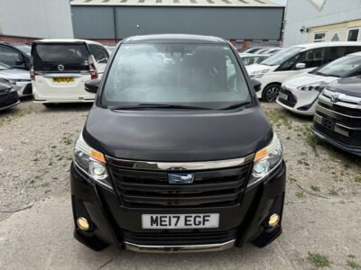 2017 Toyota Noah Hybrid 1.8 Hybrid for Sale in Manchester | ULEZ Free | Automatic